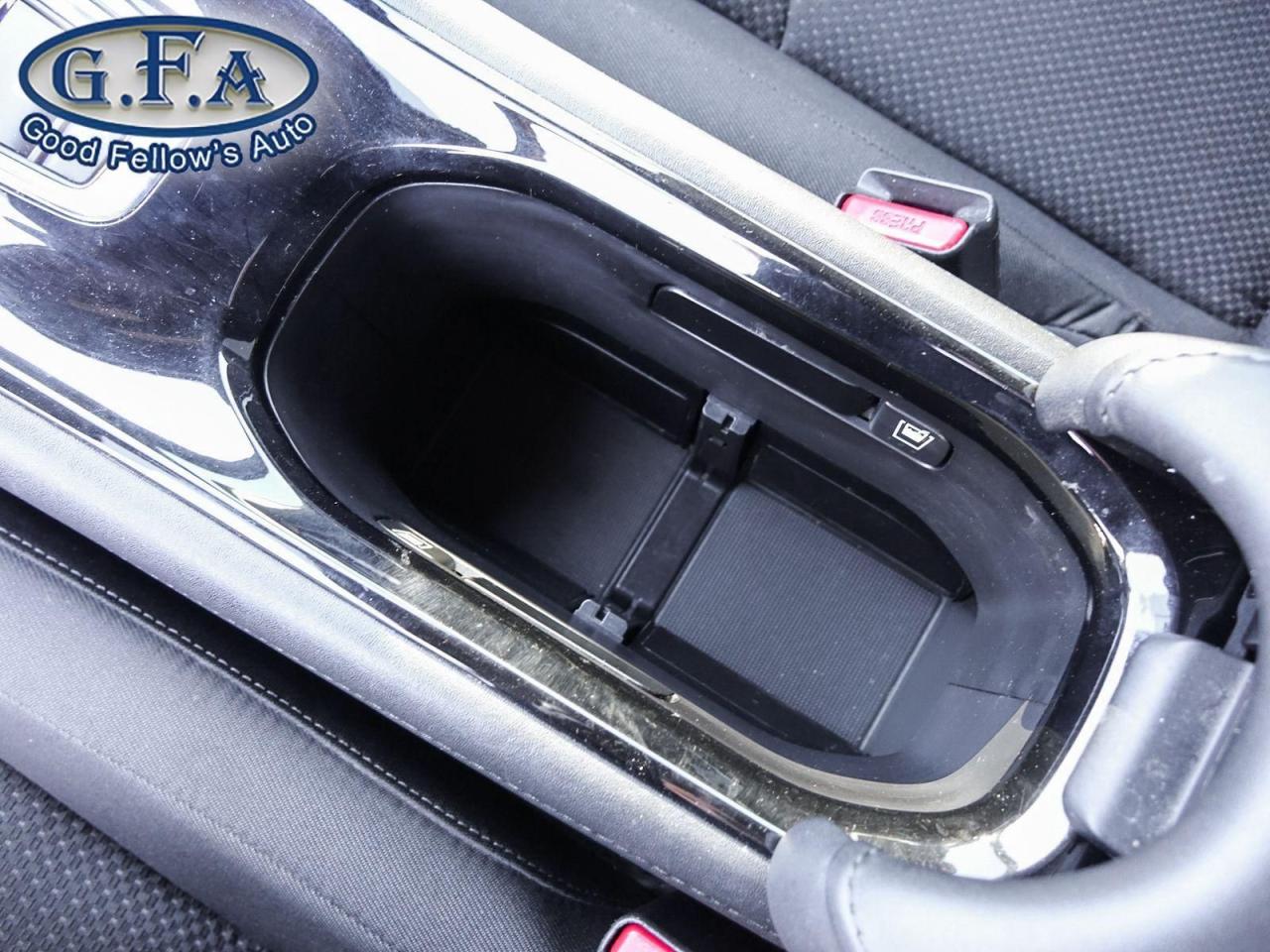 2022 Honda HR-V SPORT MODEL, AWD, SUNROOF, REARVIEW CAMERA, HEATED - Photo #14