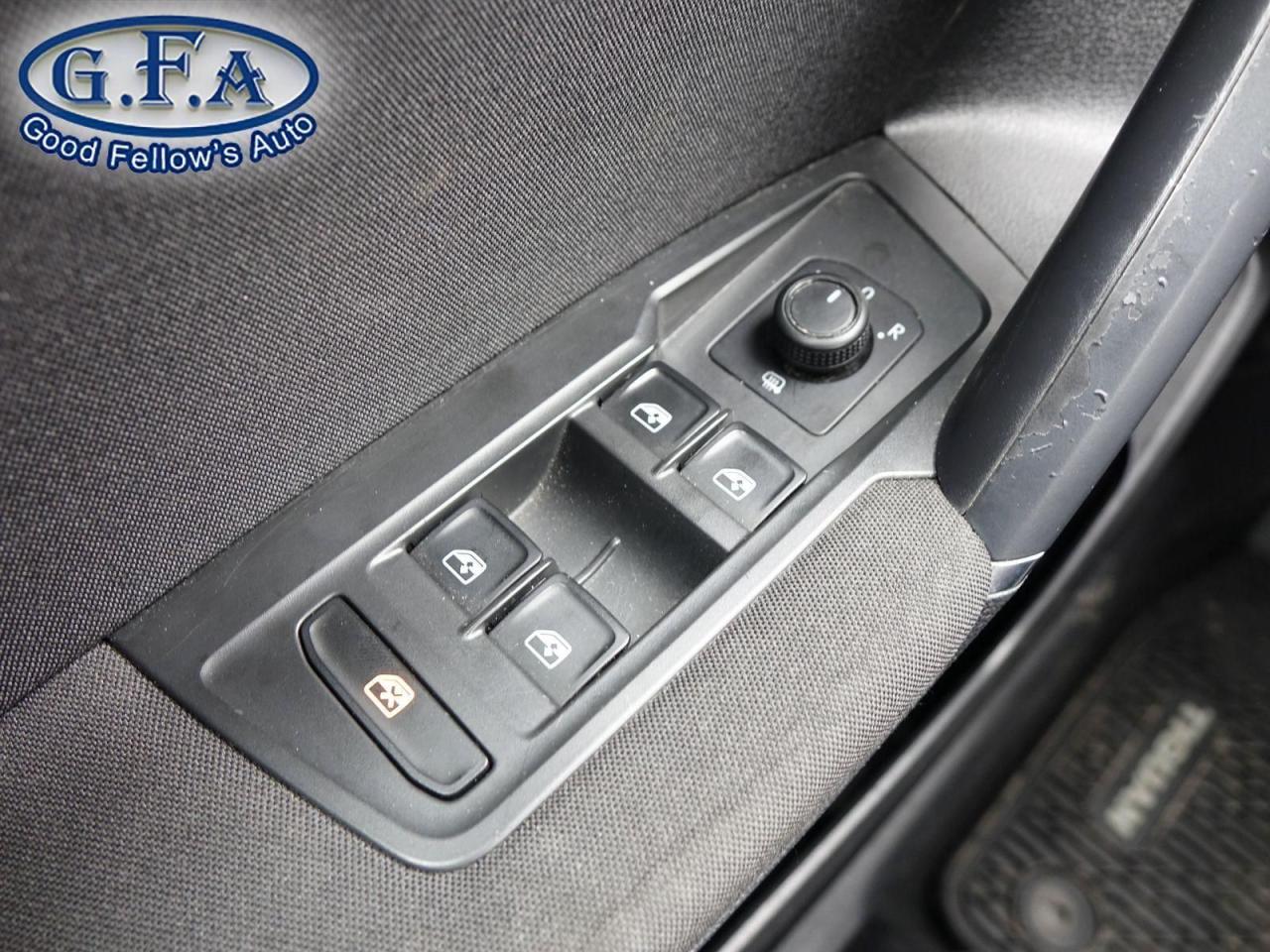 2018 Volkswagen Tiguan TRENDLINE MODEL, 4MOTION, REARVIEW CAMERA, ALLOY W - Photo #16
