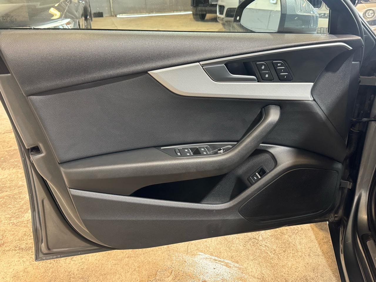 2017 Audi A4 |NAV|BACKUP|CARPLAY|SUNROOF|DRIVE SELECT| - Photo #6