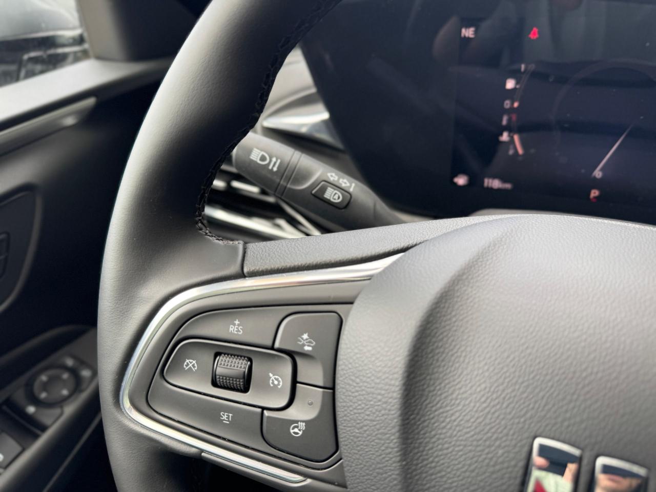 2025 Buick Envista Avenir - Photo #22