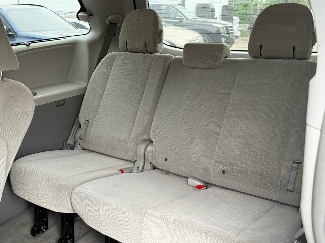 2014 Toyota Sienna ***SOLD/RESERVED*** - Photo #11