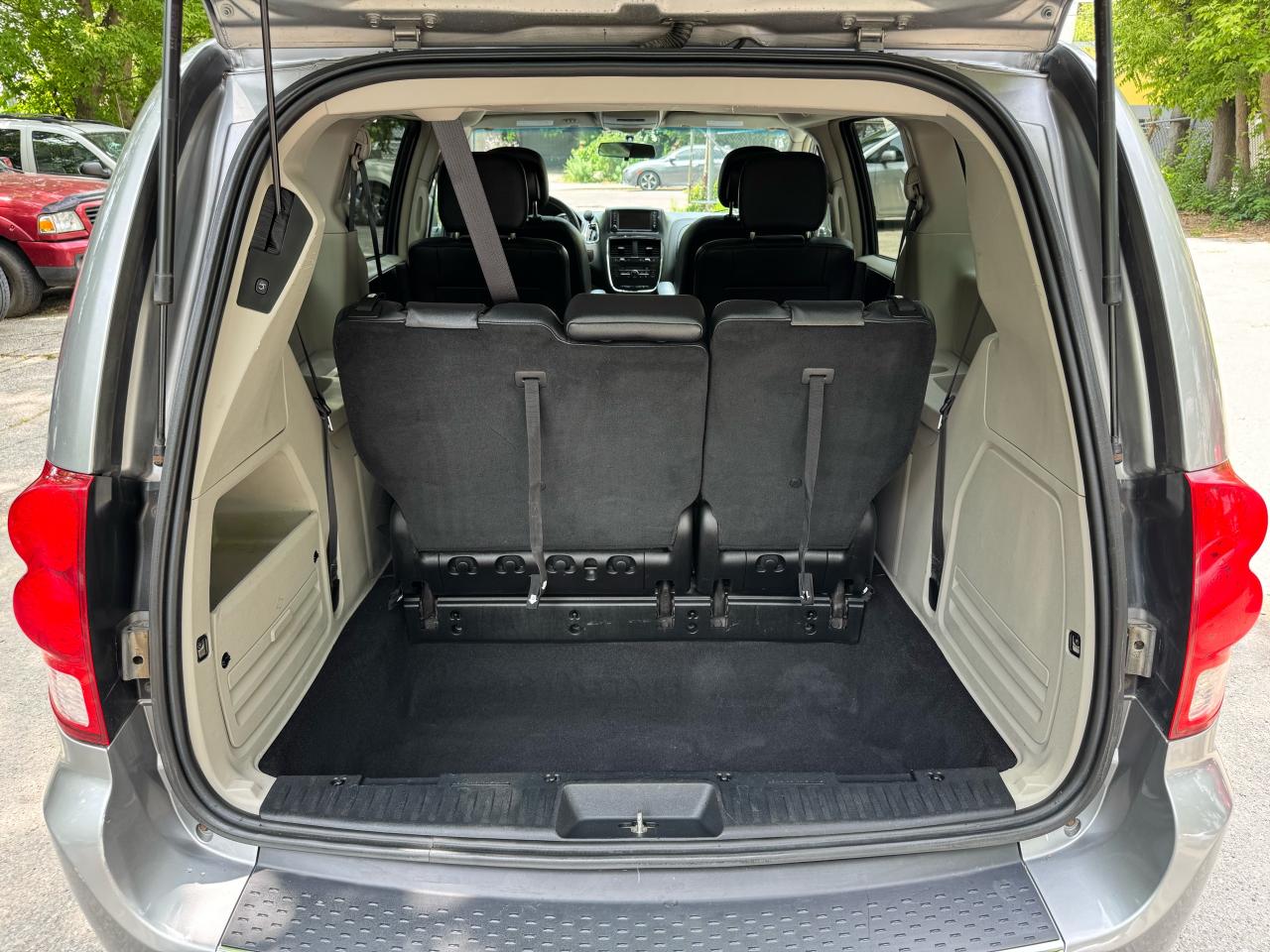 2015 Dodge Grand Caravan Crew Plus - Photo #18