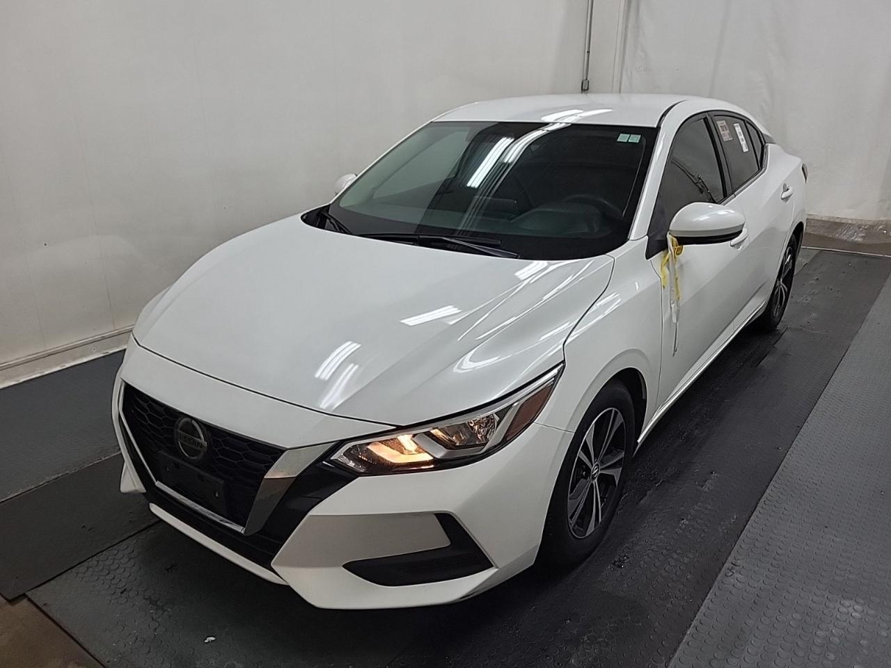 Used 2020 Nissan Sentra SV Pearl White Push Start / Dual Climate / Blind Spot for sale in Mississauga, ON