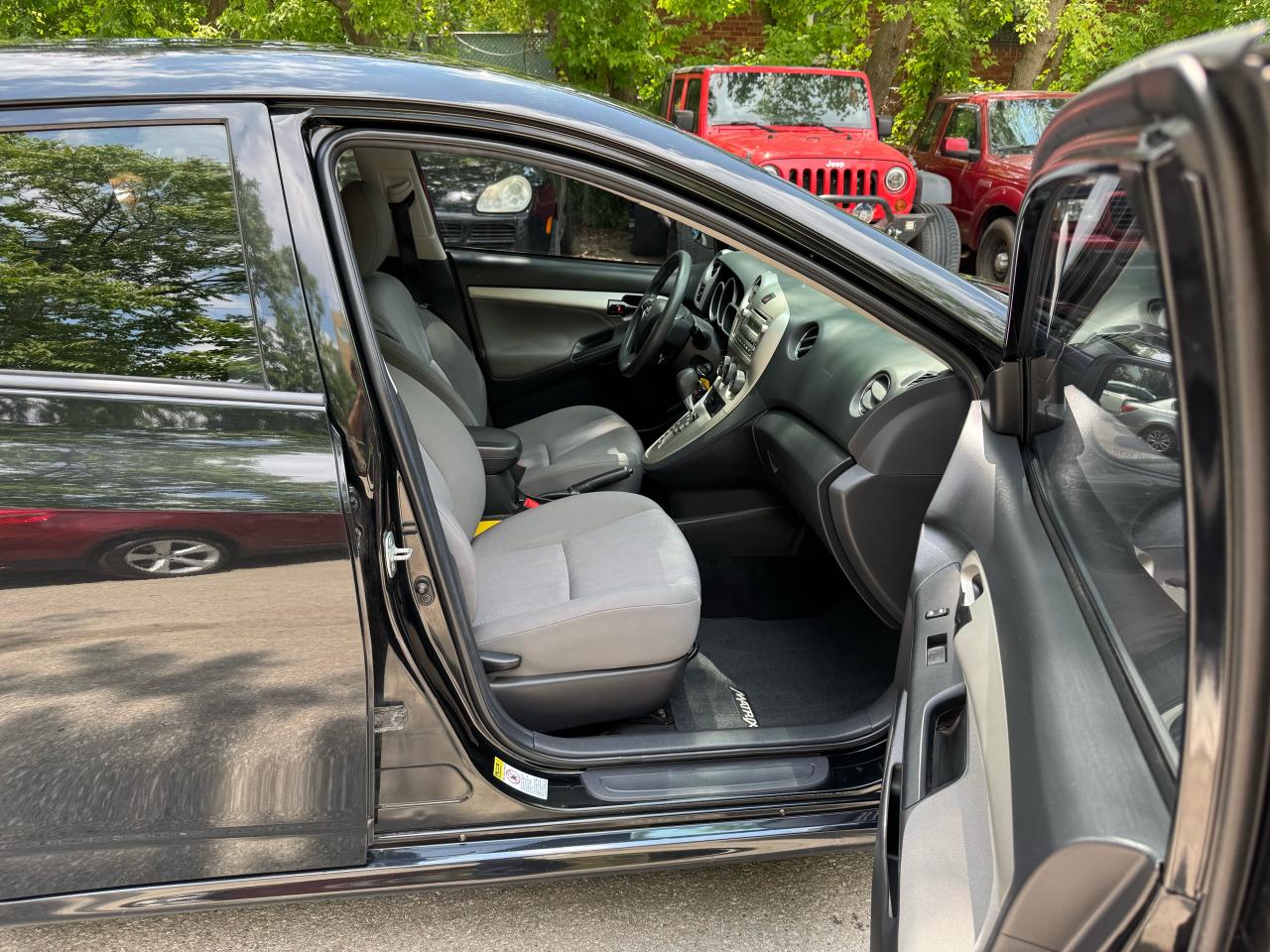 2012 Toyota Matrix  - Photo #17