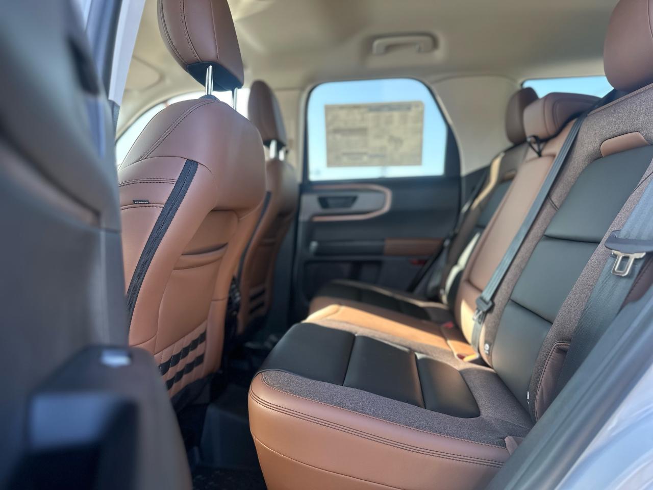 2025 Ford Bronco Sport Outer Banks 4X4 Photo5