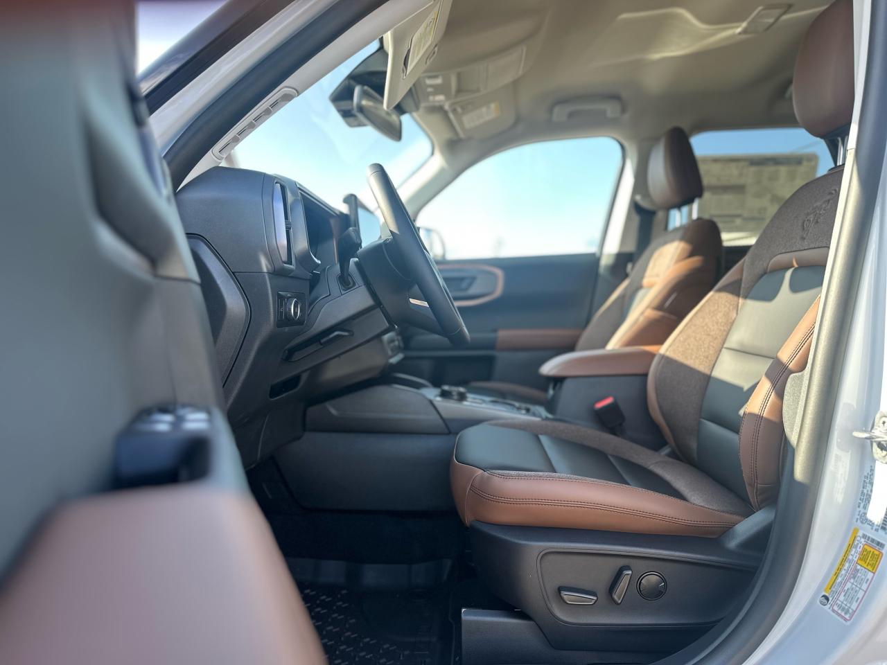 2025 Ford Bronco Sport Outer Banks 4X4 Photo5