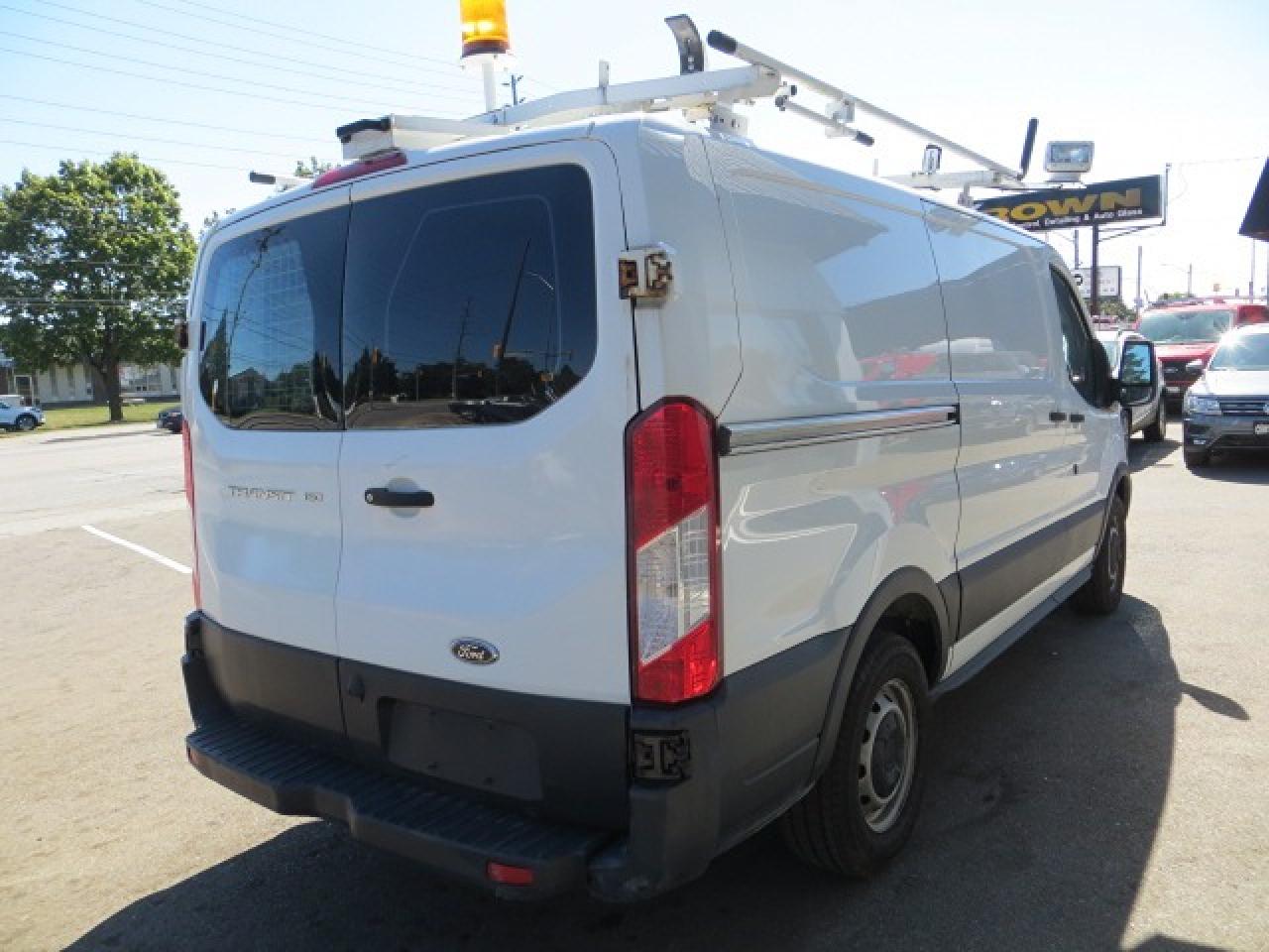 2018 Ford Transit CERTIFIED, 3.7L, SHELVES, ladder racks, dvider - Photo #7
