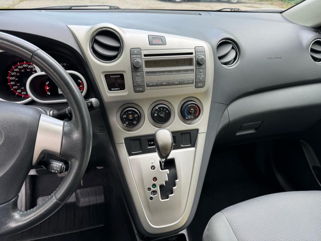 2010 Toyota Matrix XR - Photo #11