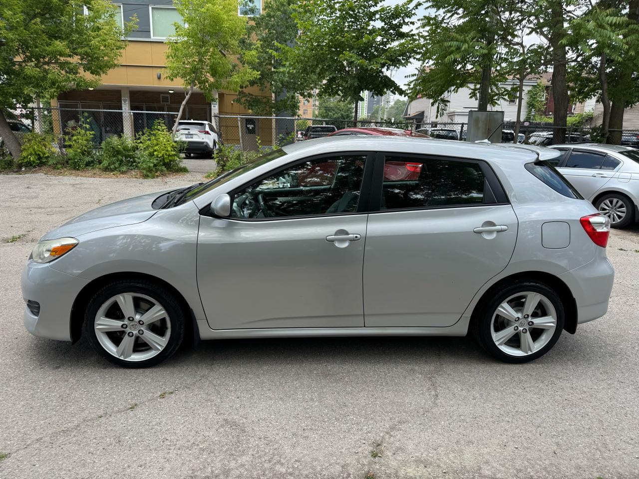 2010 Toyota Matrix XR - Photo #2