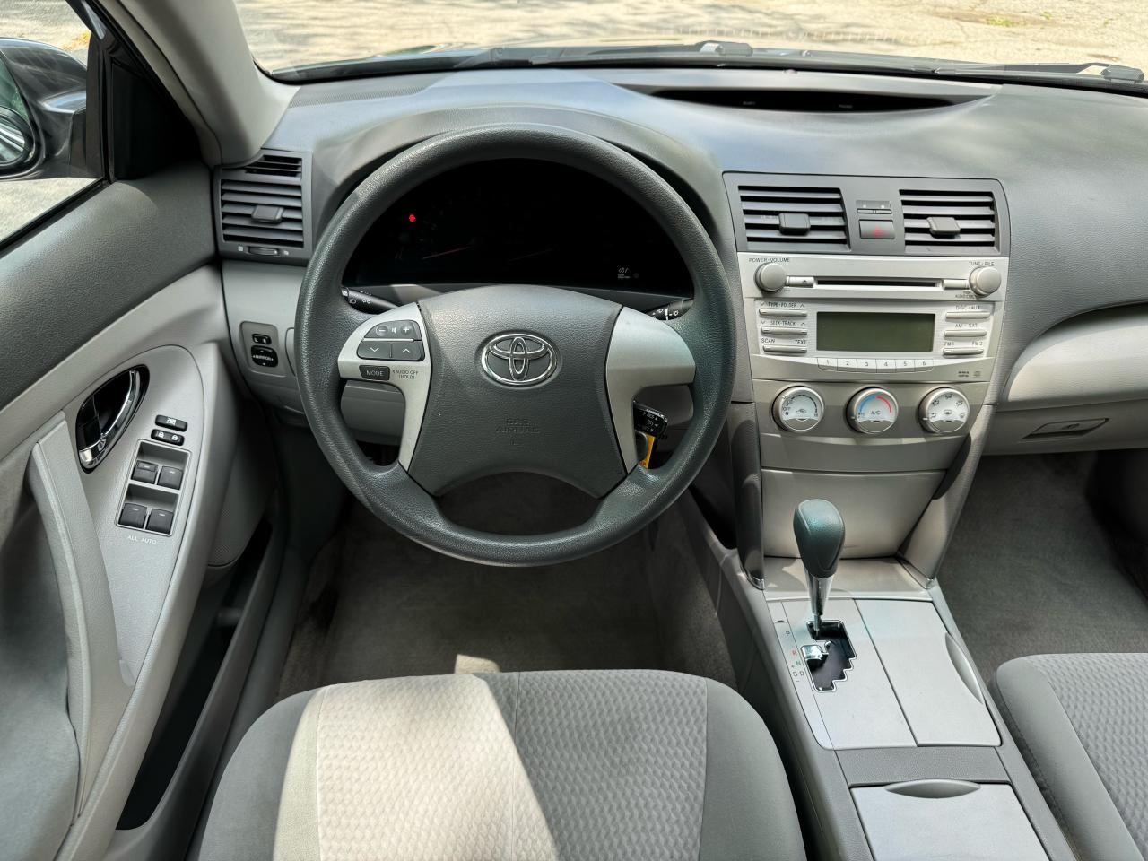 2010 Toyota Camry LE - Photo #10