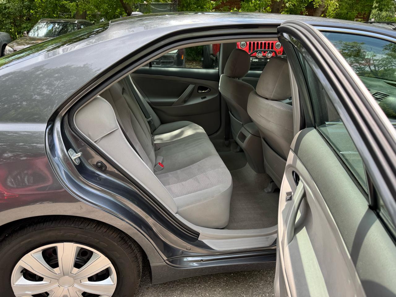 2010 Toyota Camry LE - Photo #14