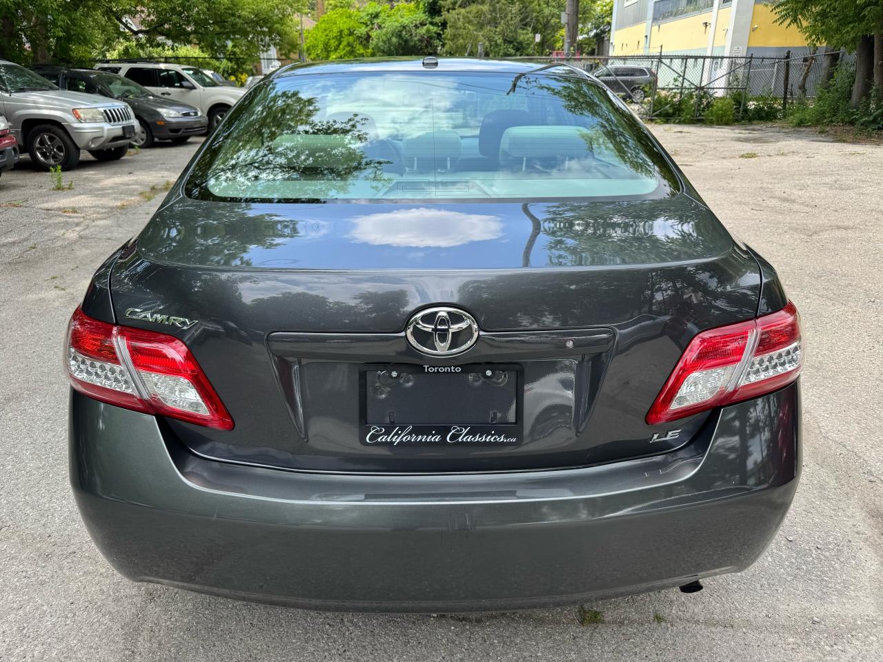 2010 Toyota Camry LE - Photo #4