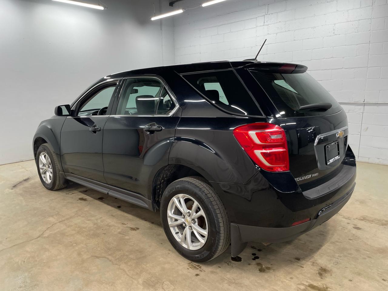 2017 Chevrolet Equinox AWD 4DR LS W/1LS Photo4
