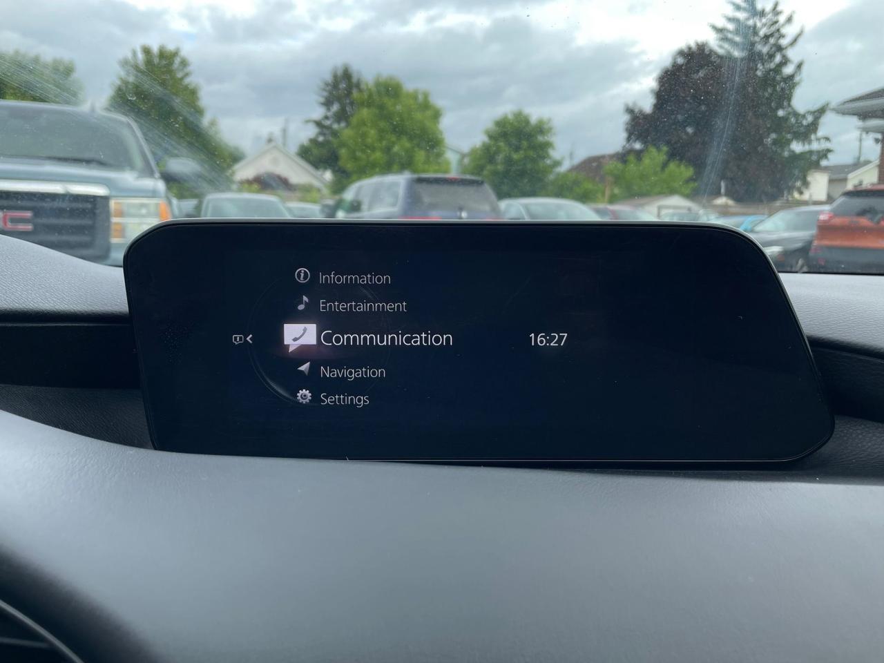 2019 Mazda MAZDA3 GX *REMOTE START, BACKUP CAM, HEATED SEATS* - Photo #12