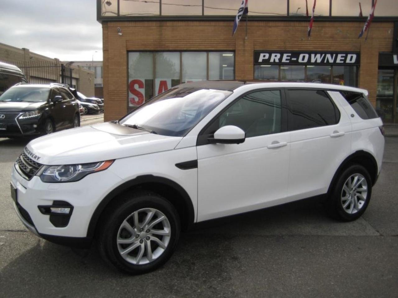 Used 2017 Land Rover Discovery Sport HSE leather/sunroof for sale in North York, ON