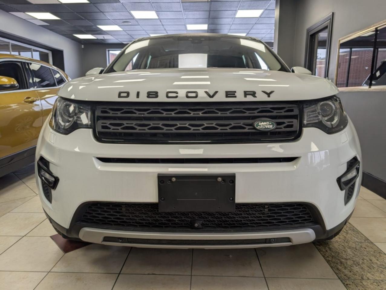 2017 Land Rover Discovery Sport HSE/ NAVI/ REAR CAM/ LEATHER - Photo #2