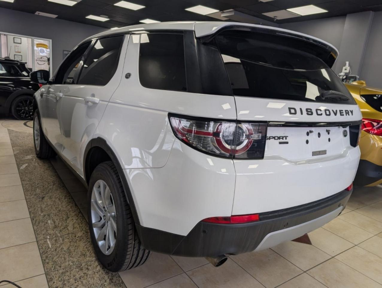 2017 Land Rover Discovery Sport HSE/ NAVI/ REAR CAM/ LEATHER - Photo #6