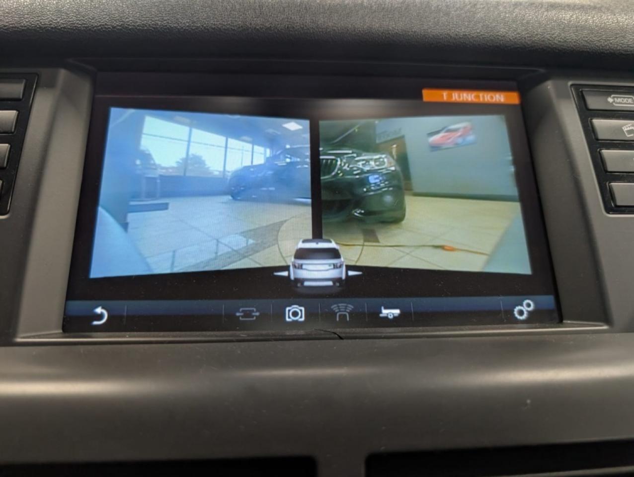 2017 Land Rover Discovery Sport HSE/ NAVI/ REAR CAM/ LEATHER - Photo #12