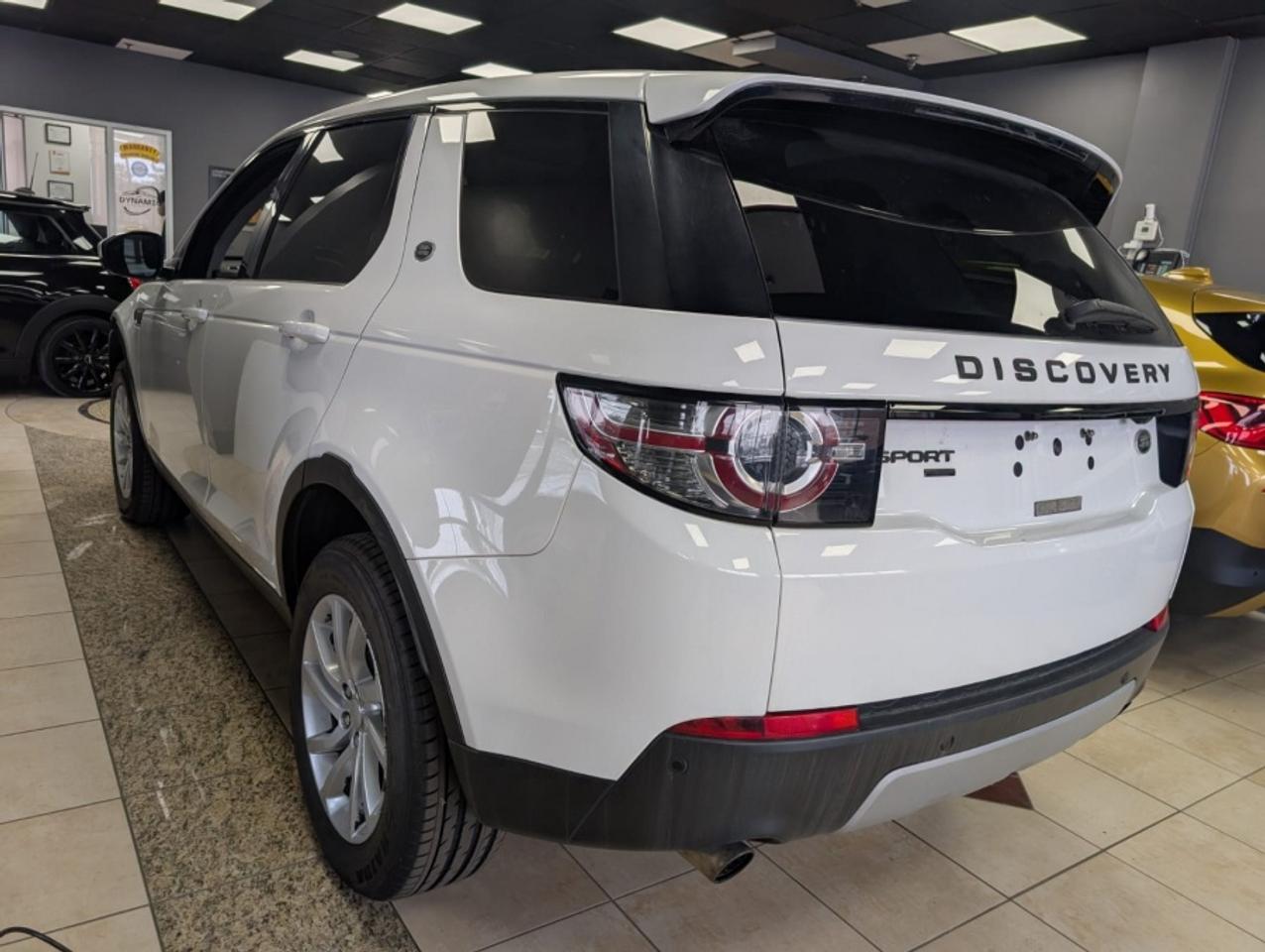 2017 Land Rover Discovery Sport HSE/ NAVI/ REAR CAM/ LEATHER - Photo #6