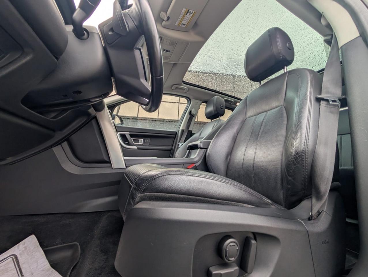 2017 Land Rover Discovery Sport HSE/ NAVI/ REAR CAM/ LEATHER/ BLIND SPOTS - Photo #9