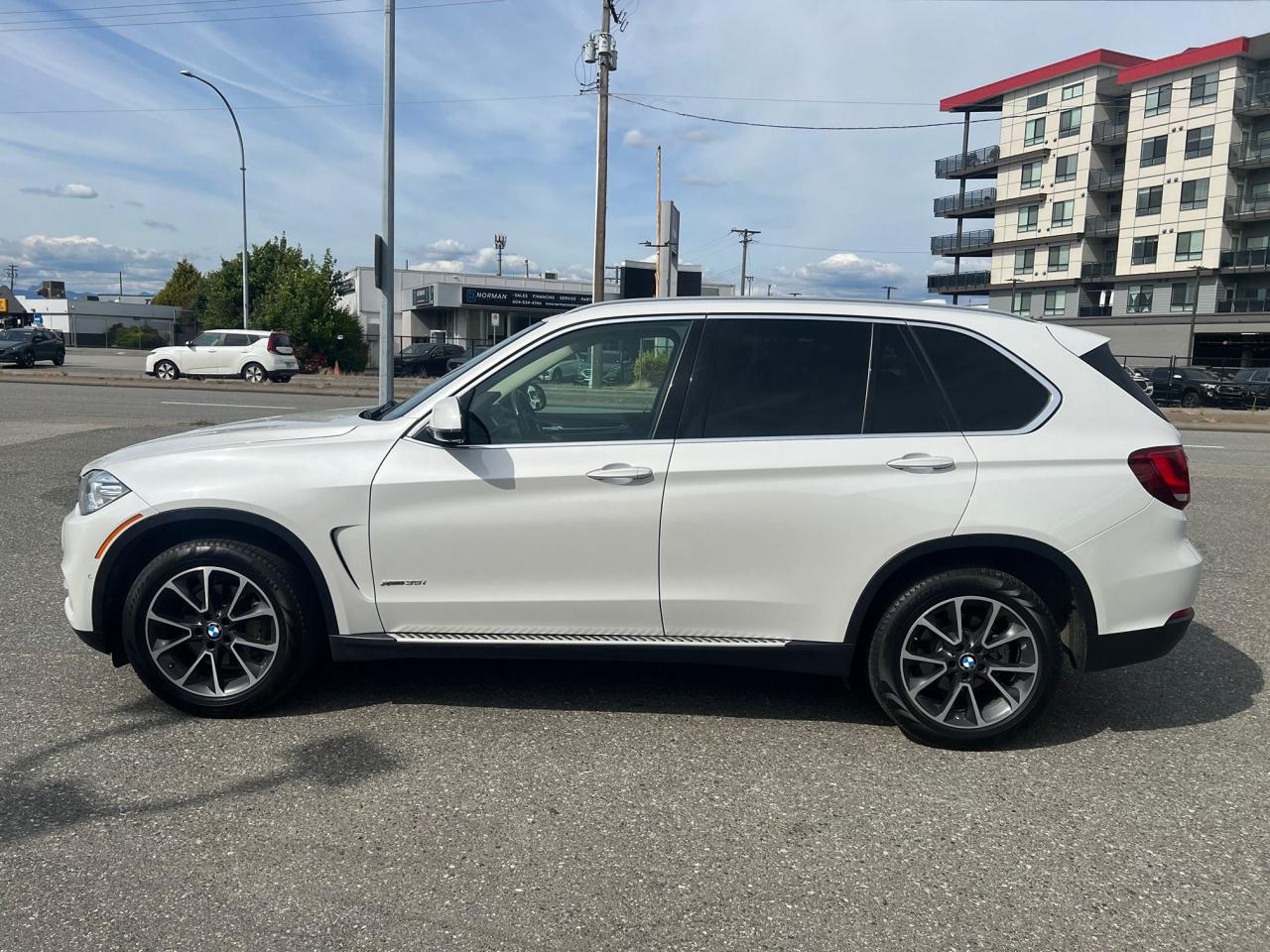 2017 BMW X5 xDrive35i Photo4