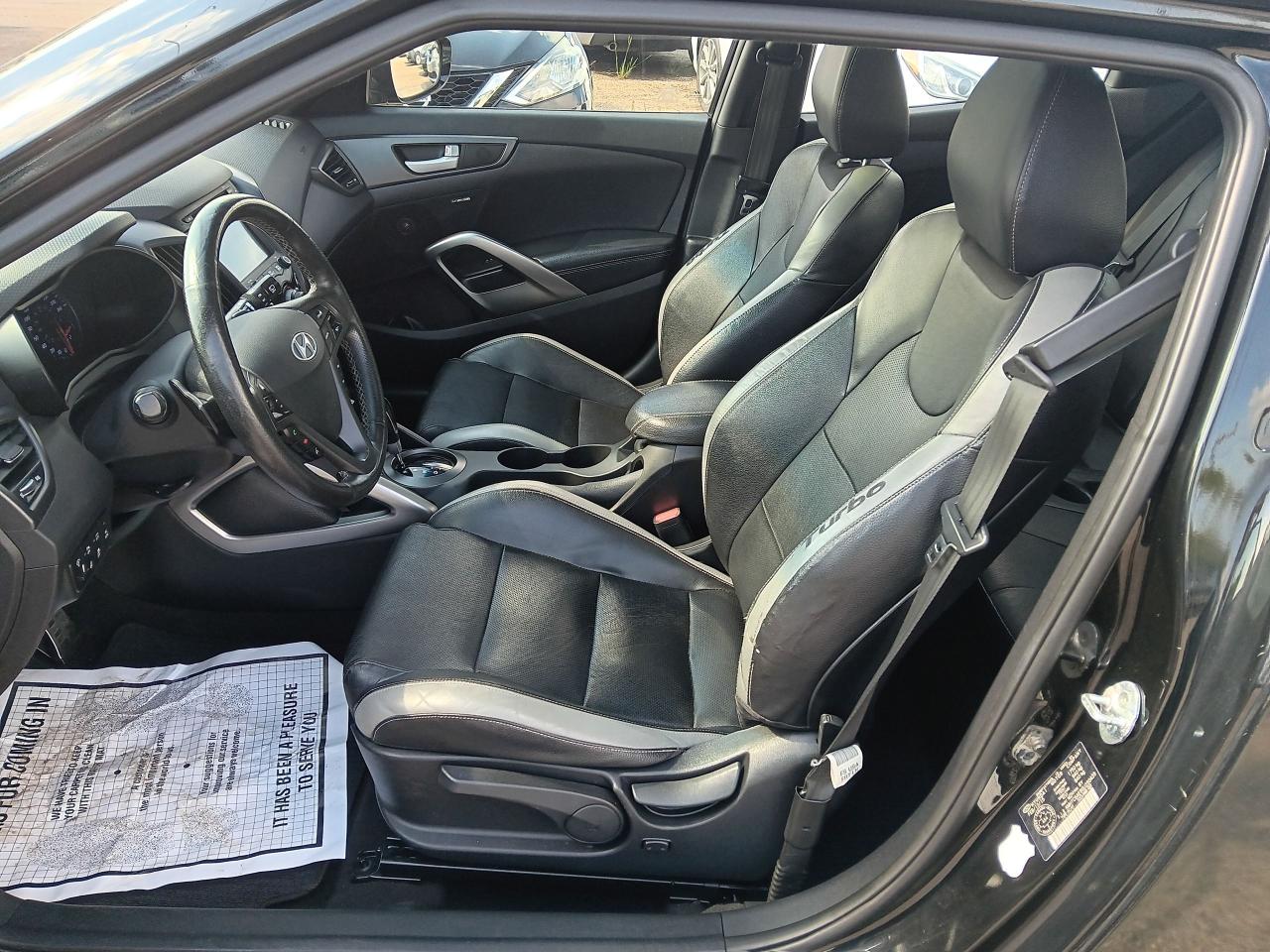 2016 Hyundai Veloster Turbo, Leather, Pano roof, Nav, Htd Steering & Sea - Photo #17