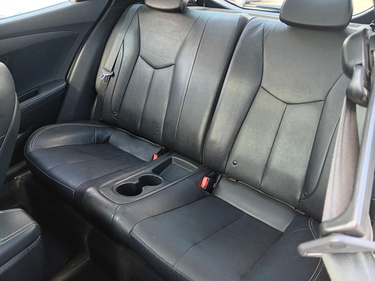 2016 Hyundai Veloster Turbo, Leather, Pano roof, Nav, Htd Steering & Sea - Photo #19