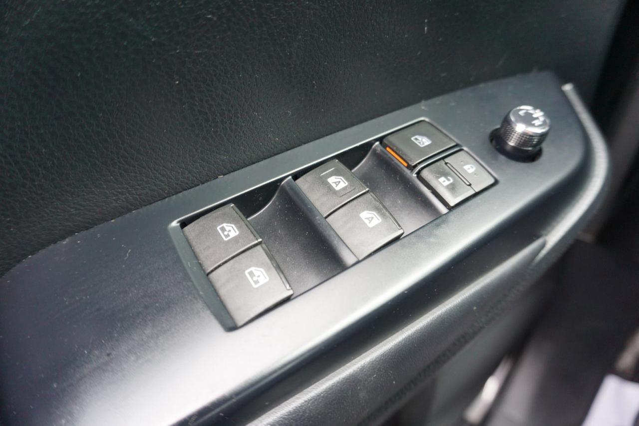 2015 Toyota Highlander V6 LE AWD CERTIFIED *8 SEATS* CAMERA BLUETOOTH HEATED SEATS CRUISE ALLOYS - Photo #28