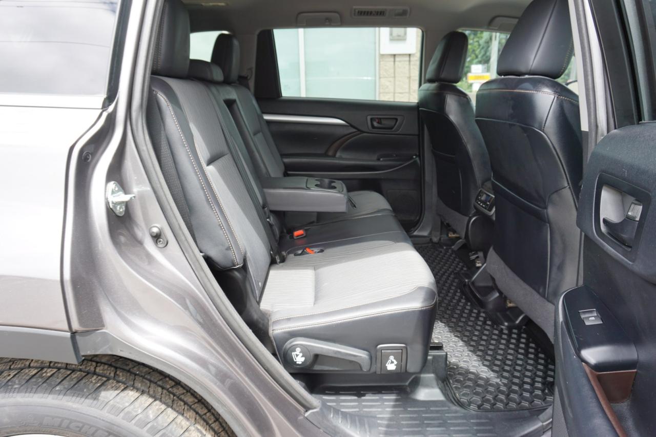 2015 Toyota Highlander V6 LE AWD CERTIFIED *8 SEATS* CAMERA BLUETOOTH HEATED SEATS CRUISE ALLOYS - Photo #16