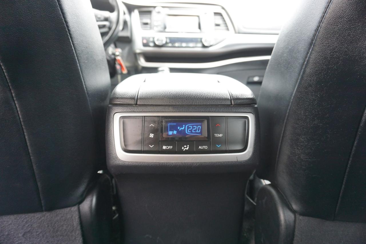 2015 Toyota Highlander V6 LE AWD CERTIFIED *8 SEATS* CAMERA BLUETOOTH HEATED SEATS CRUISE ALLOYS - Photo #24