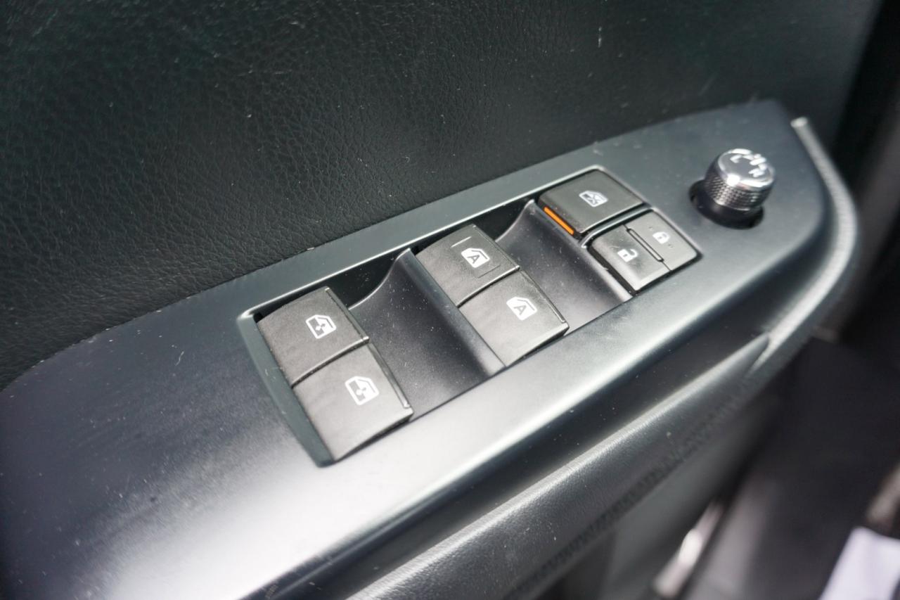 2015 Toyota Highlander V6 LE AWD CERTIFIED *8 SEATS* CAMERA BLUETOOTH HEATED SEATS CRUISE ALLOYS - Photo #28