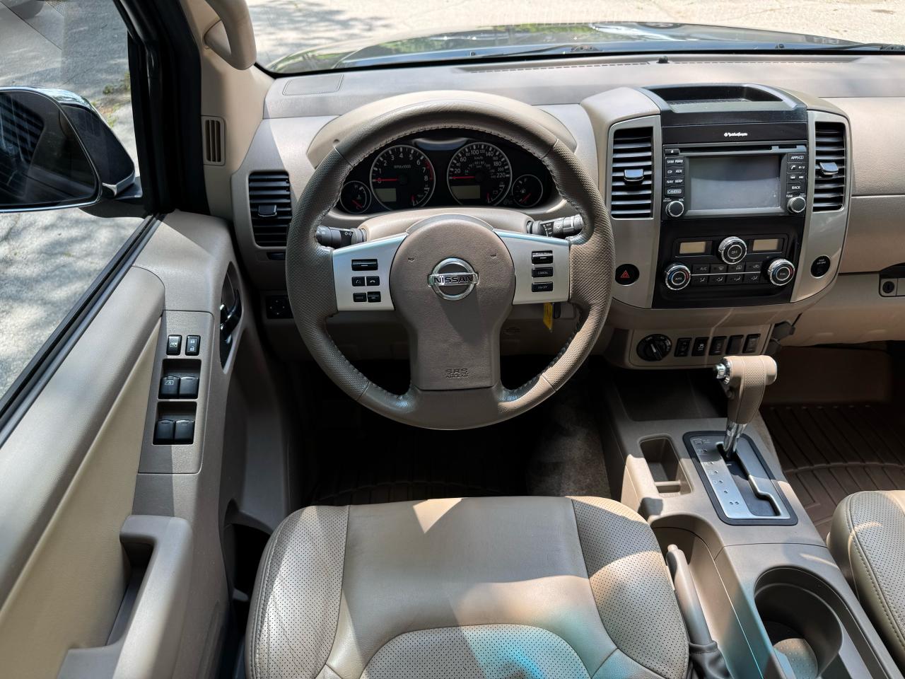 2015 Nissan Frontier SL - Photo #10