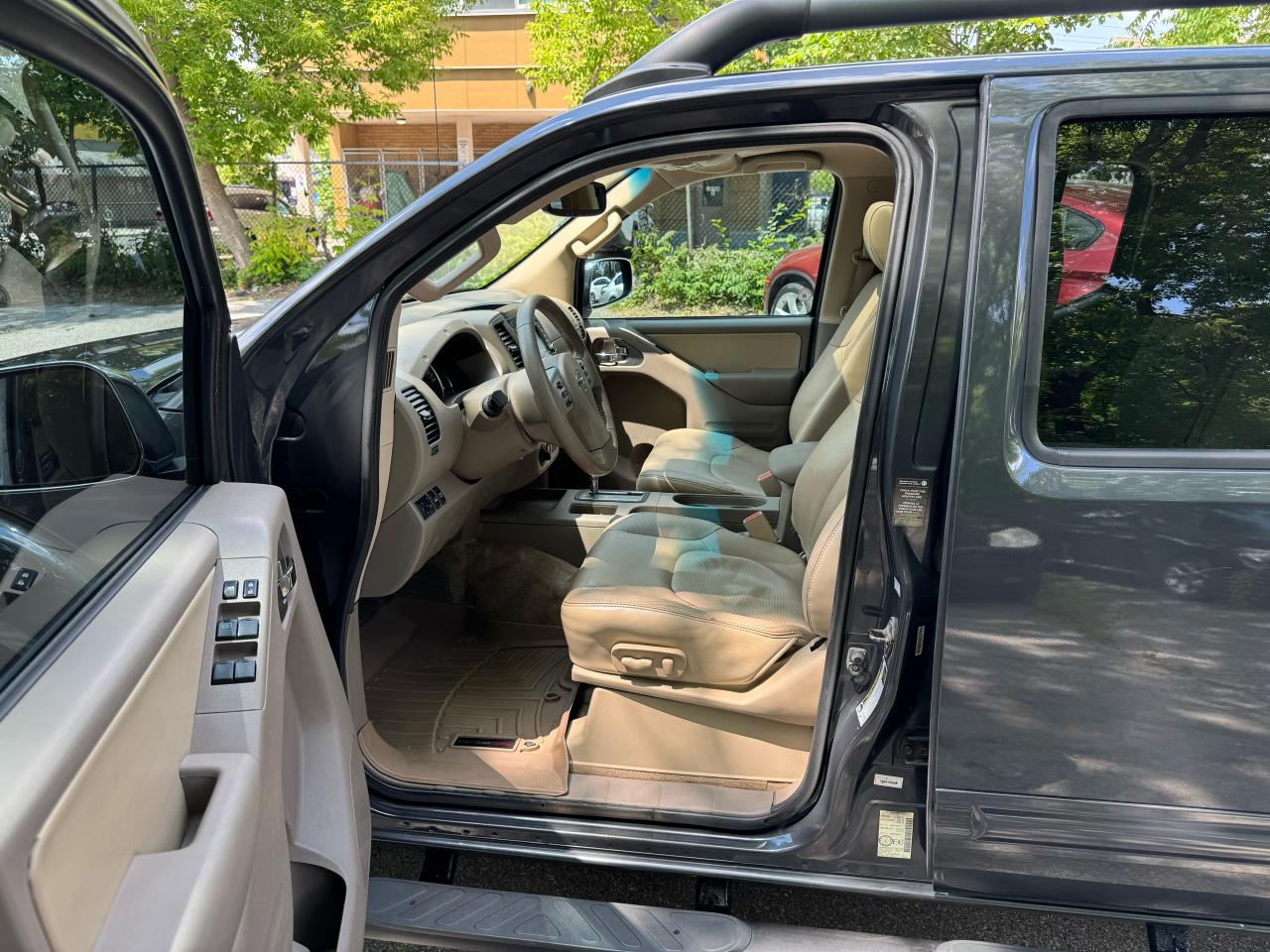 2015 Nissan Frontier SL - Photo #13