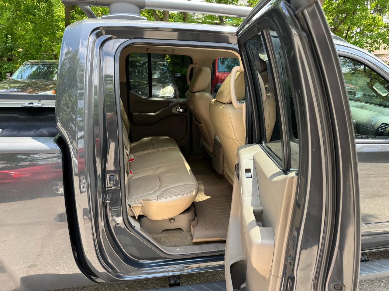 2015 Nissan Frontier SL - Photo #15