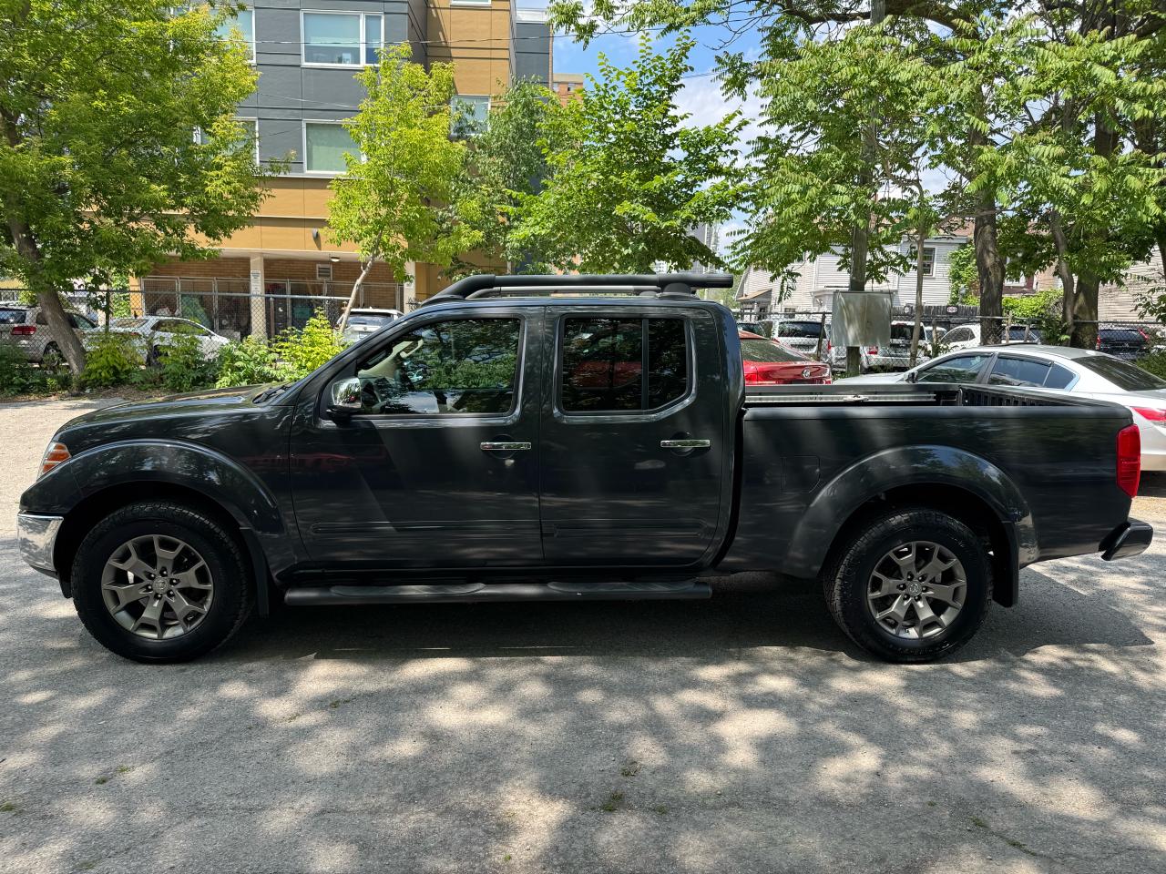 2015 Nissan Frontier SL - Photo #2