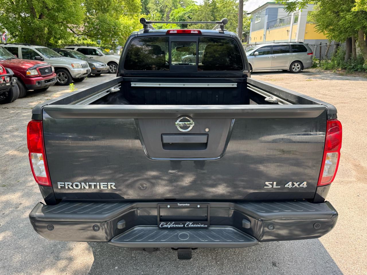 2015 Nissan Frontier SL - Photo #4