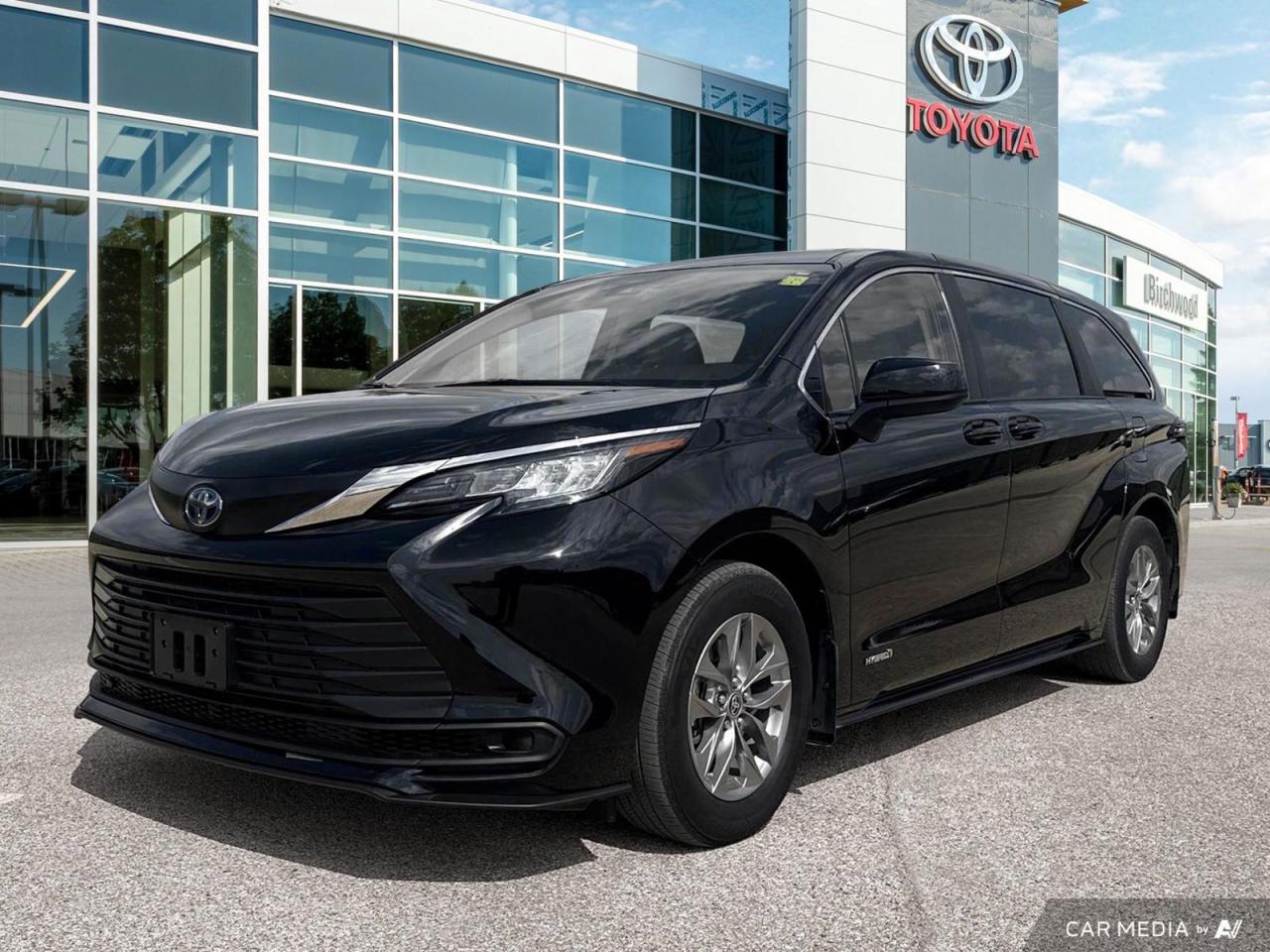 Used 2021 Toyota Sienna LE AWD for sale in Winnipeg, MB