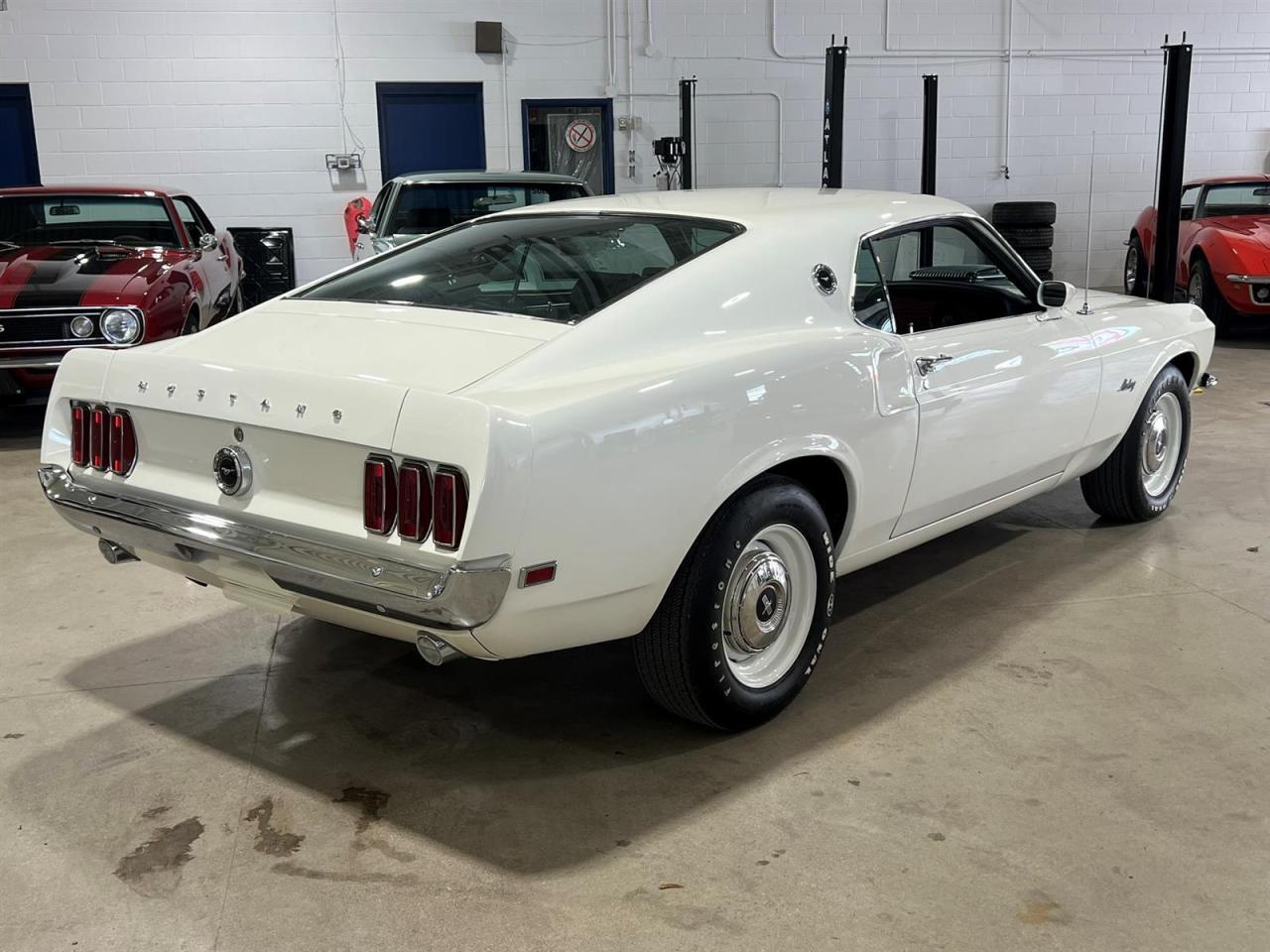 1969 Ford Mustang SportsRoof | 427 Cubic Inch Side Oiler V8 | 4 Speed Manual Photo