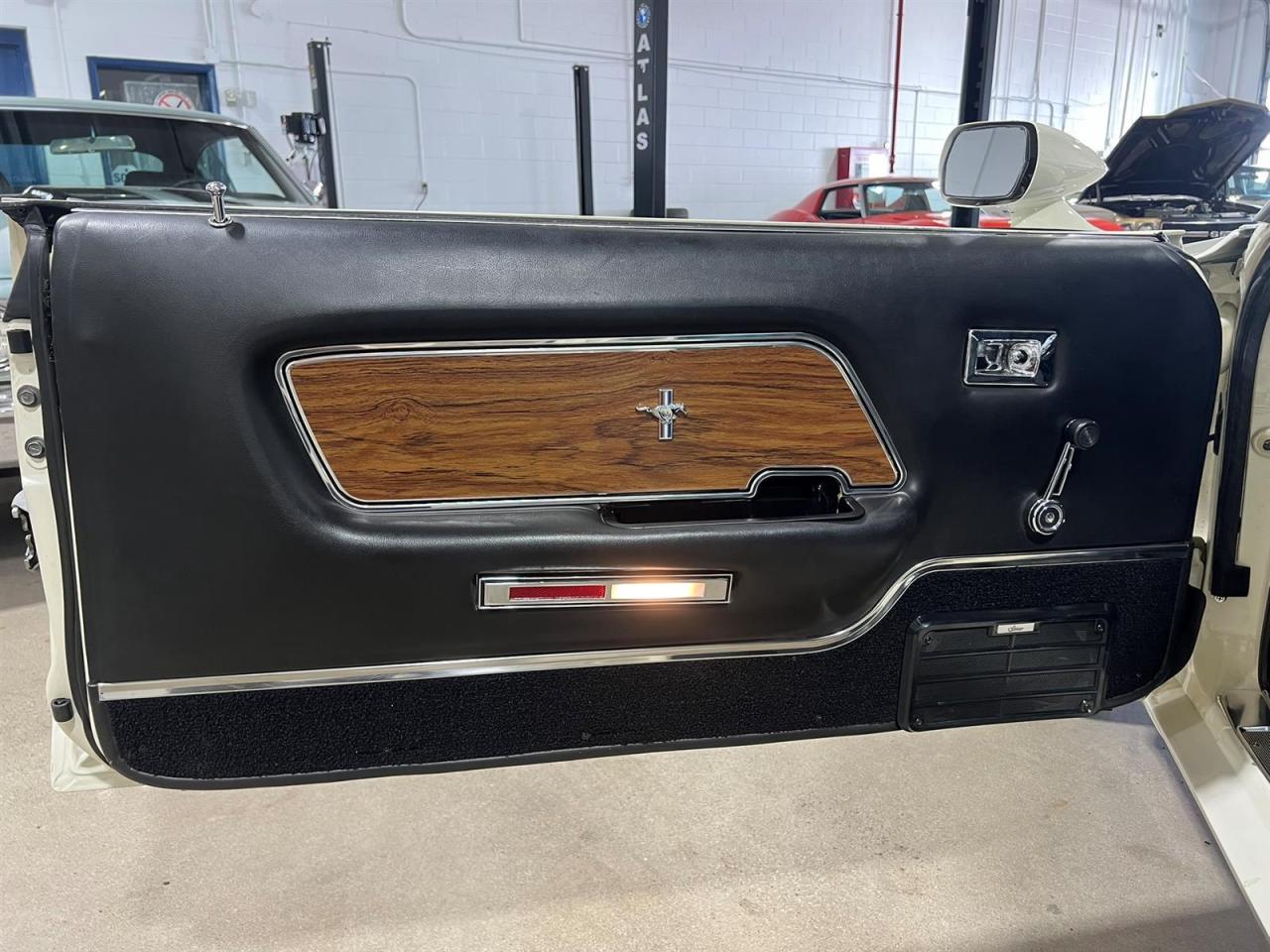 1969 Ford Mustang SportsRoof | 427 Cubic Inch Side Oiler V8 | 4 Speed Manual Photo