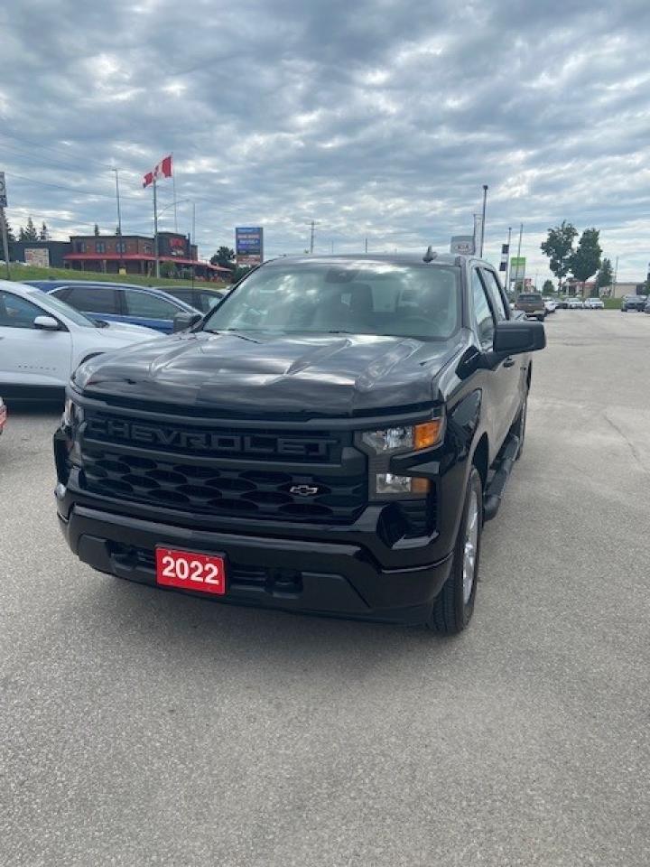 2022 Chevrolet Silverado 1500 Custom Photo2
