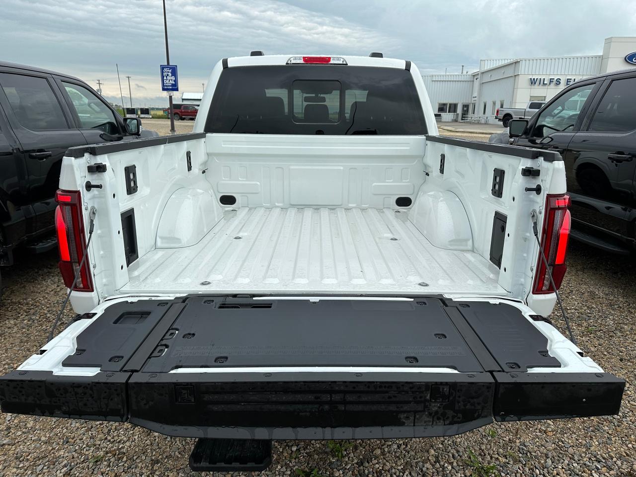 2025 Ford F-150 LARIAT 4WD SUPERCREW 5.5' BOX 502A Photo4