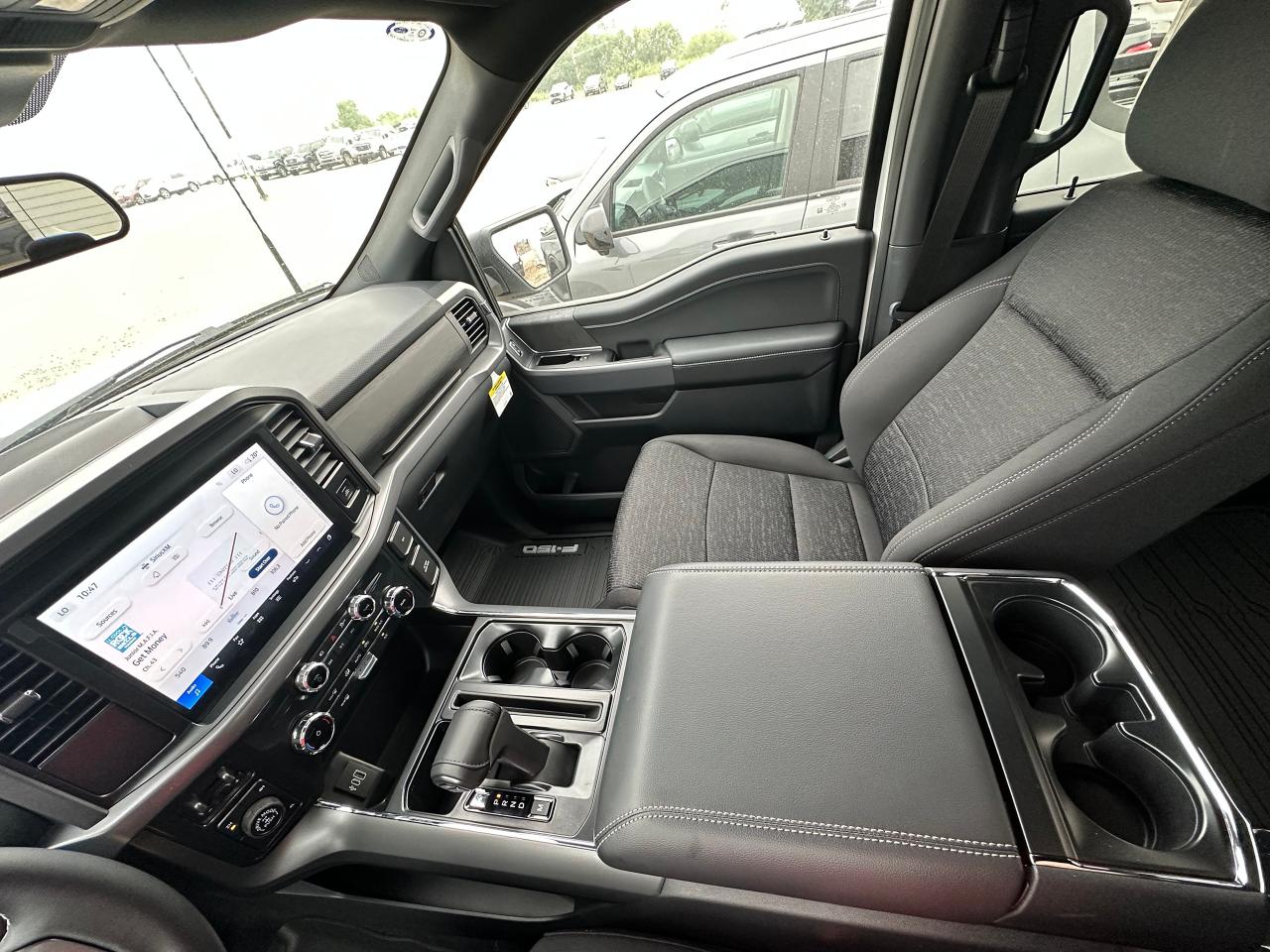 2025 Ford F-150 XLT 4WD SuperCrew 5.5' Box 301A Photo5