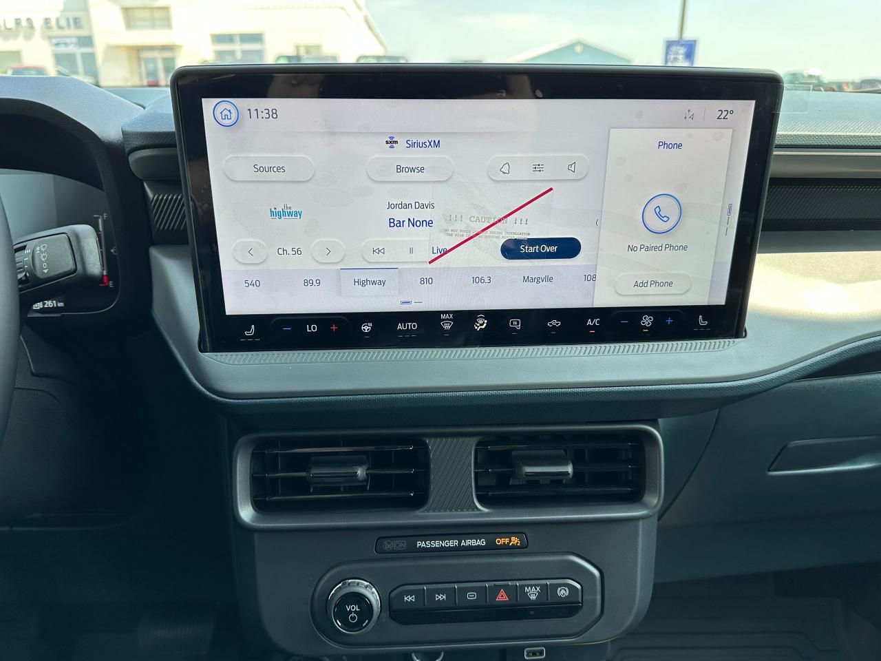 2025 Ford Maverick XLT AWD SuperCrew 302A Photo5