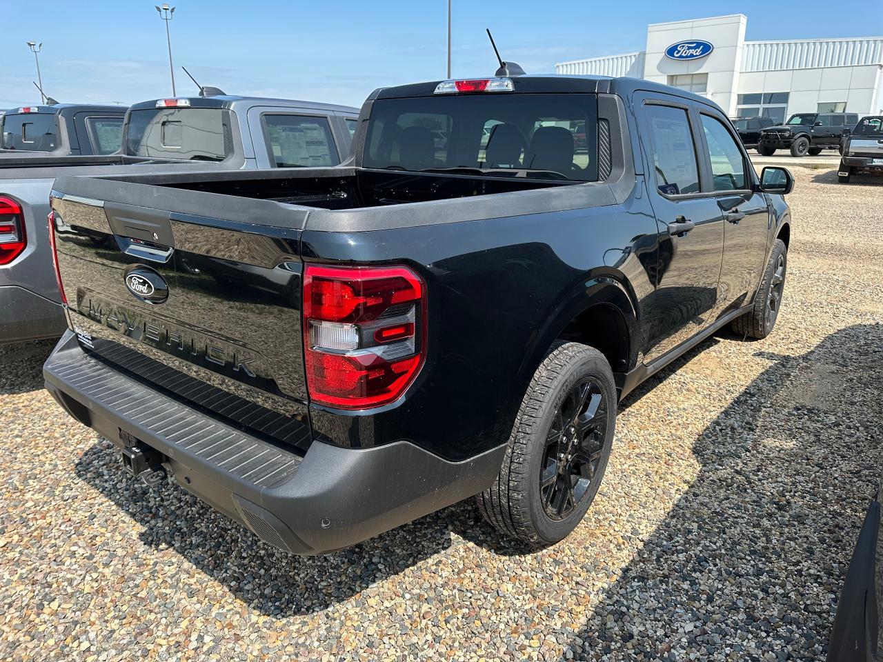 2025 Ford Maverick XLT AWD SuperCrew 302A Photo3