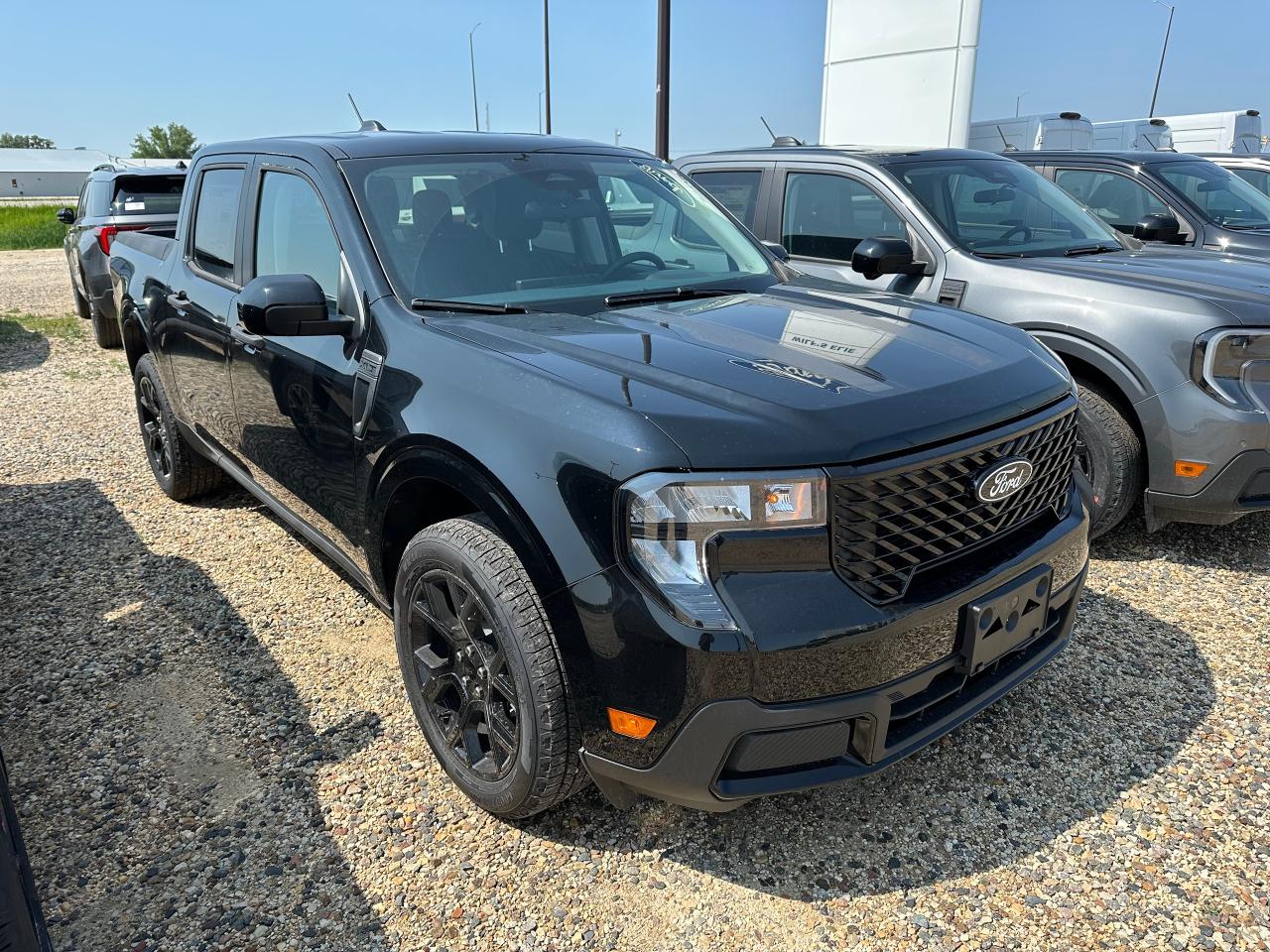 2025 Ford Maverick XLT AWD SuperCrew 302A Photo2