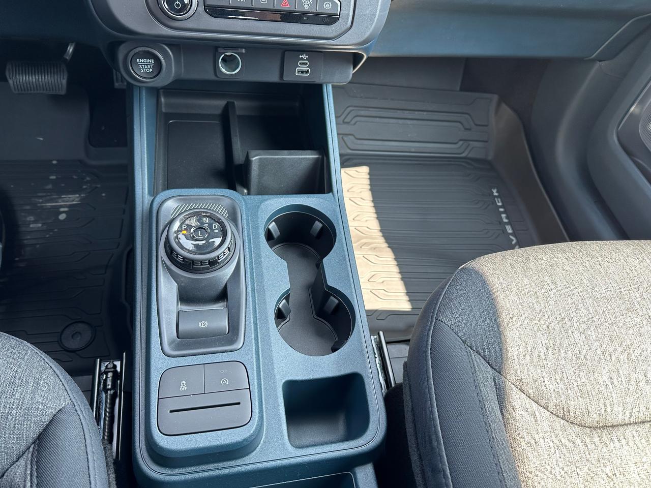 2025 Ford Maverick XLT AWD SuperCrew 302A Photo5
