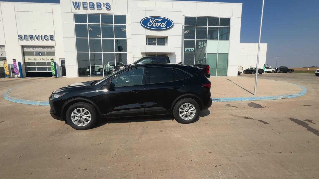 2025 Ford Escape Active AWD Photo4