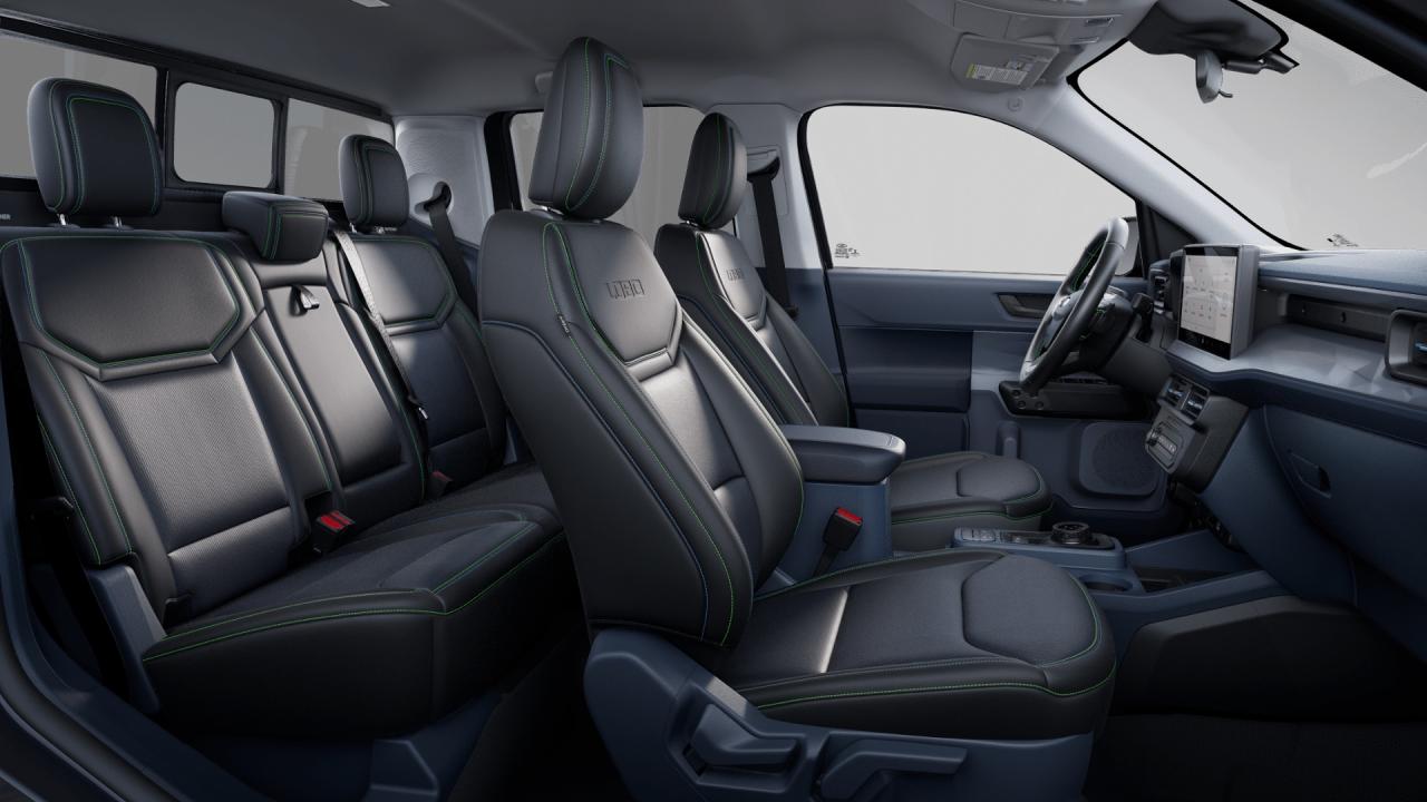2025 Ford Maverick LOBO Photo5