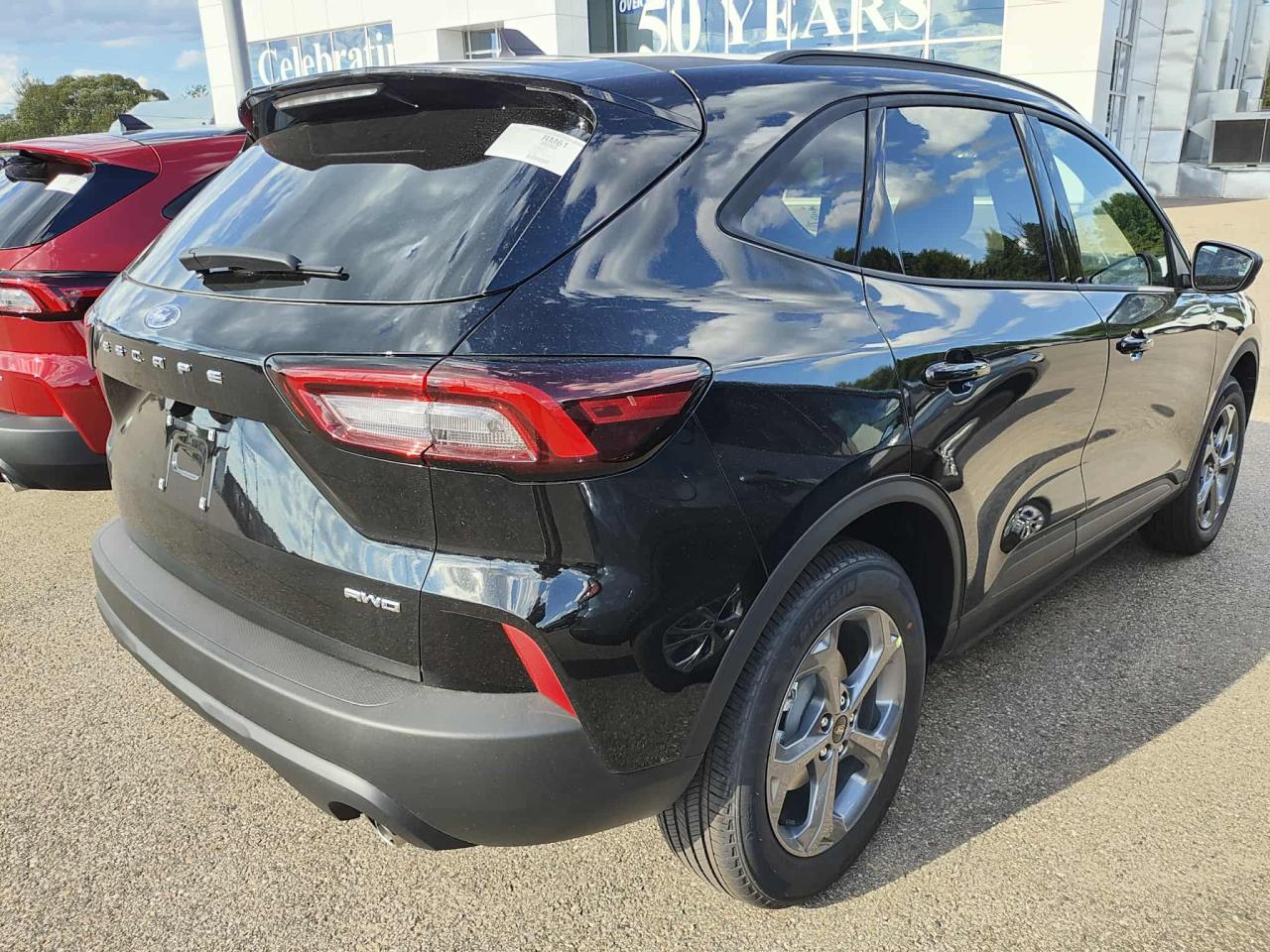 2025 Ford Escape 4DR ST LINE