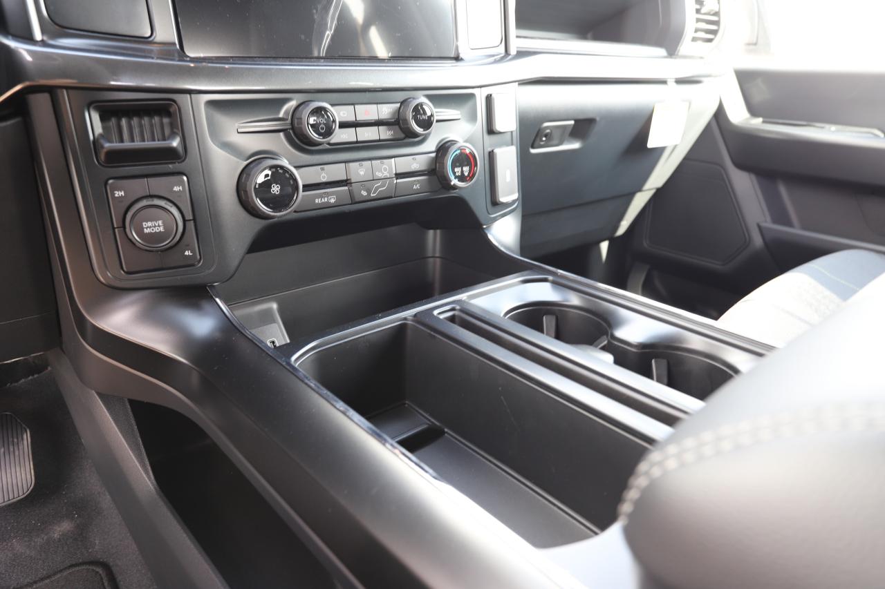 2025 Ford F-150 STX 4WD SuperCrew 5.5' Box Photo5